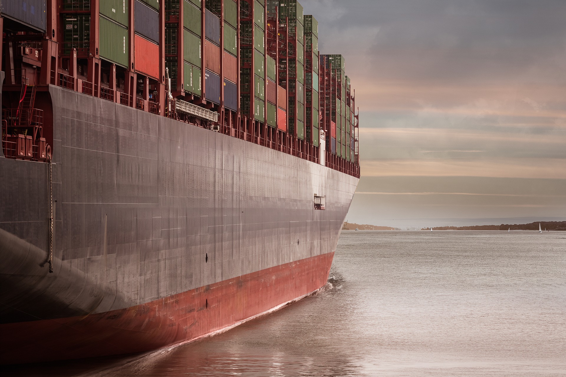 container-1638068_1920 container-1638068_1920